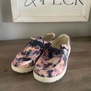 Women’s Tie Dye Hey Dudes